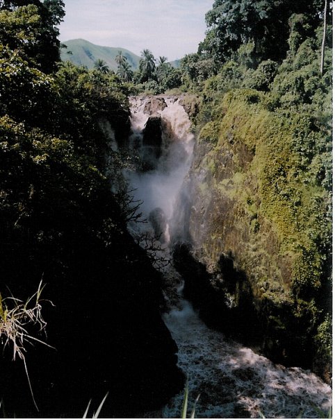 Menchum Falls 2